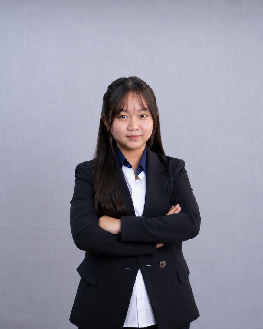 Portrait of CHEA MENGLY